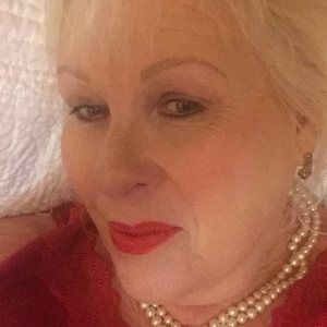 Meet your Posher, Marie